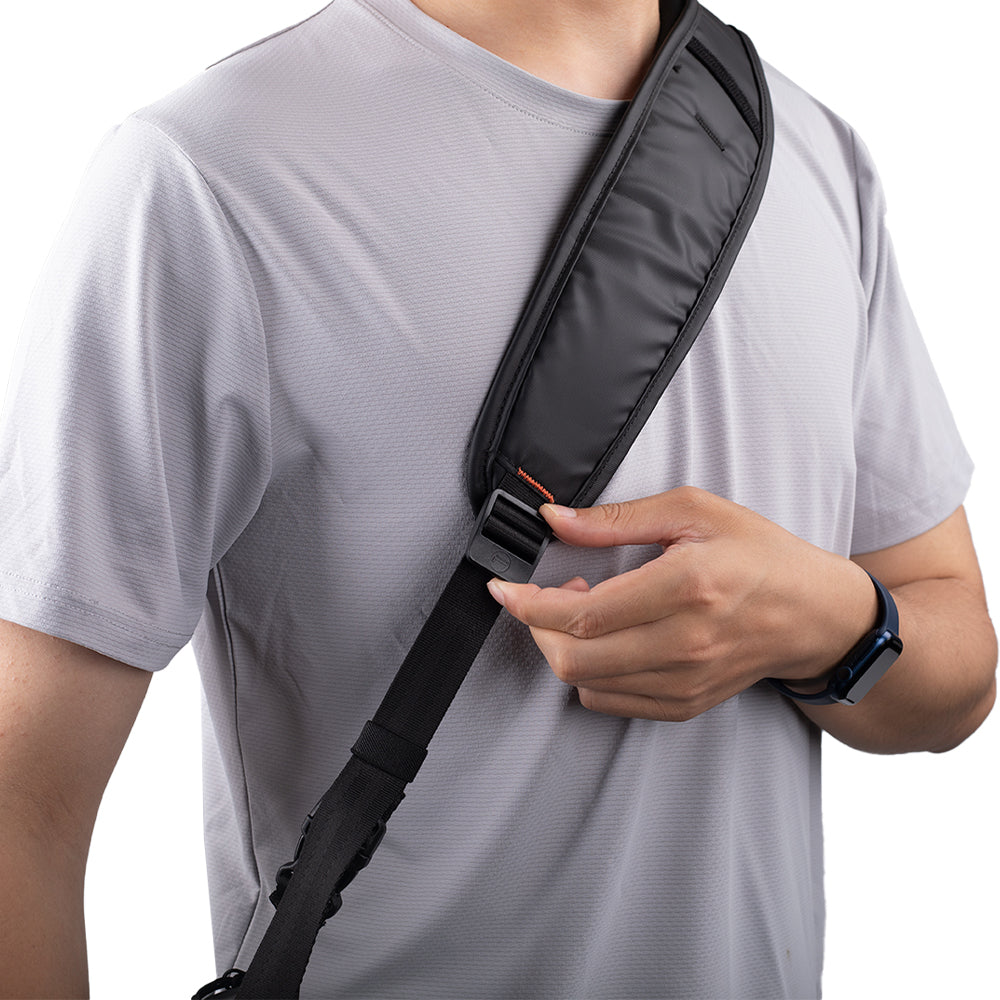 PGYTECH OneMo Travel Backpack fotobatoh 35L černý