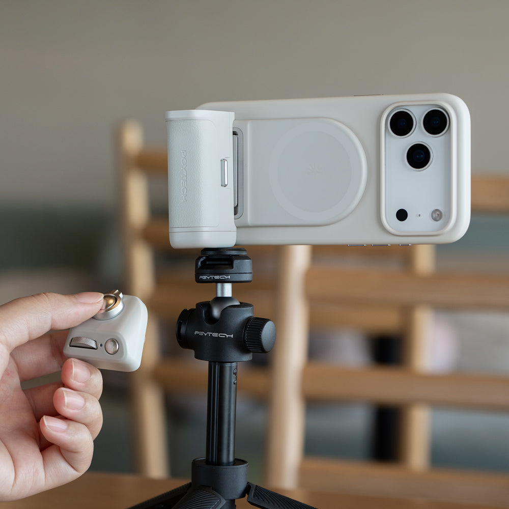 PGYTECH MagCam 2 grip na telefon Misty Gray 3000 mAh