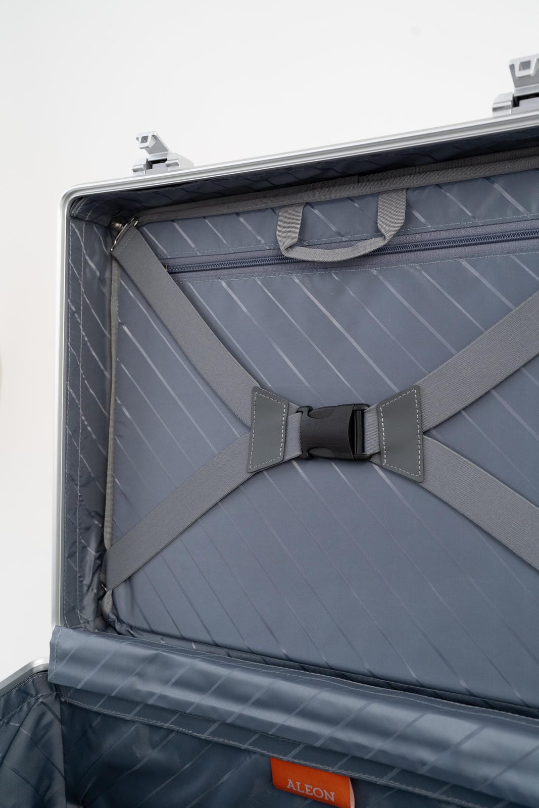 Loulex Aleon 21 Traveler fotokufr hliníkový 46 l