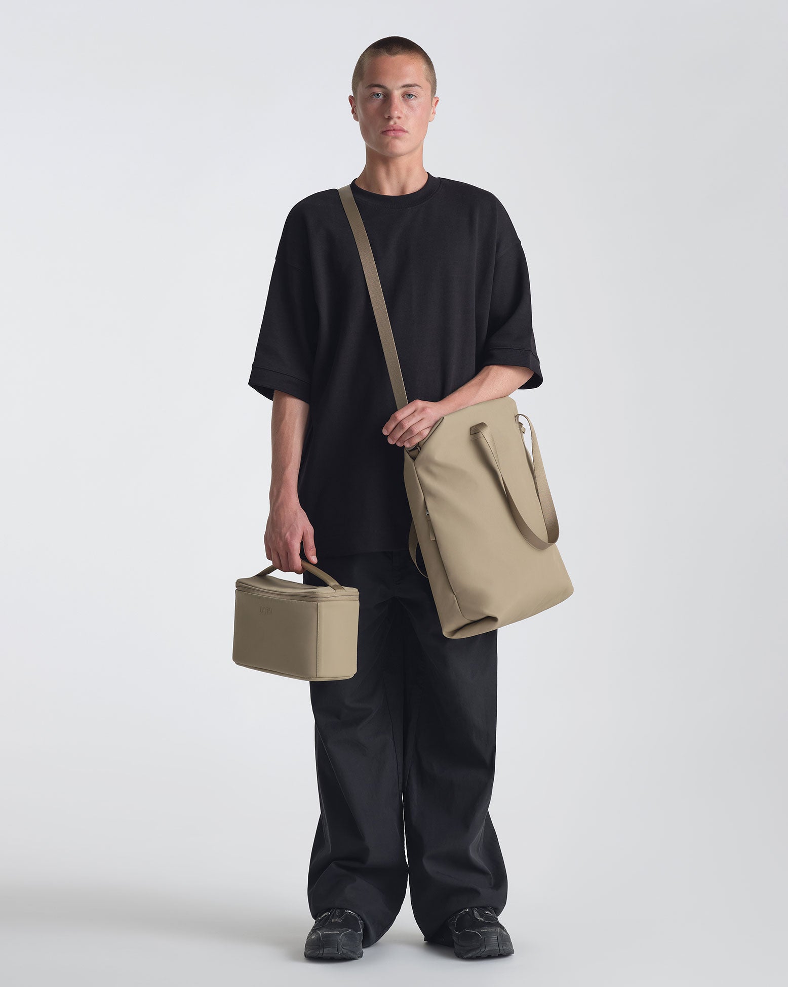 Urth Arkose Tote Set fotobrašna Onyx odolná
