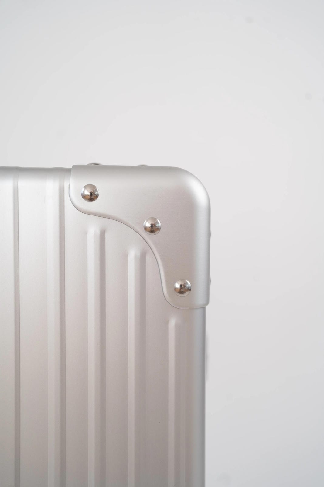 Loulex Aleon 21 Traveler fotokufr hliníkový 46 l