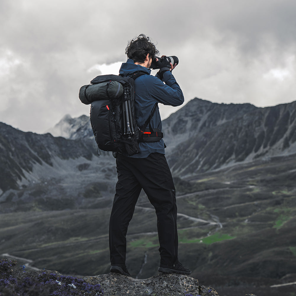 PGYTECH OnePro Flex 50L fotobatoh Space Black + insert L rozšiřitelný