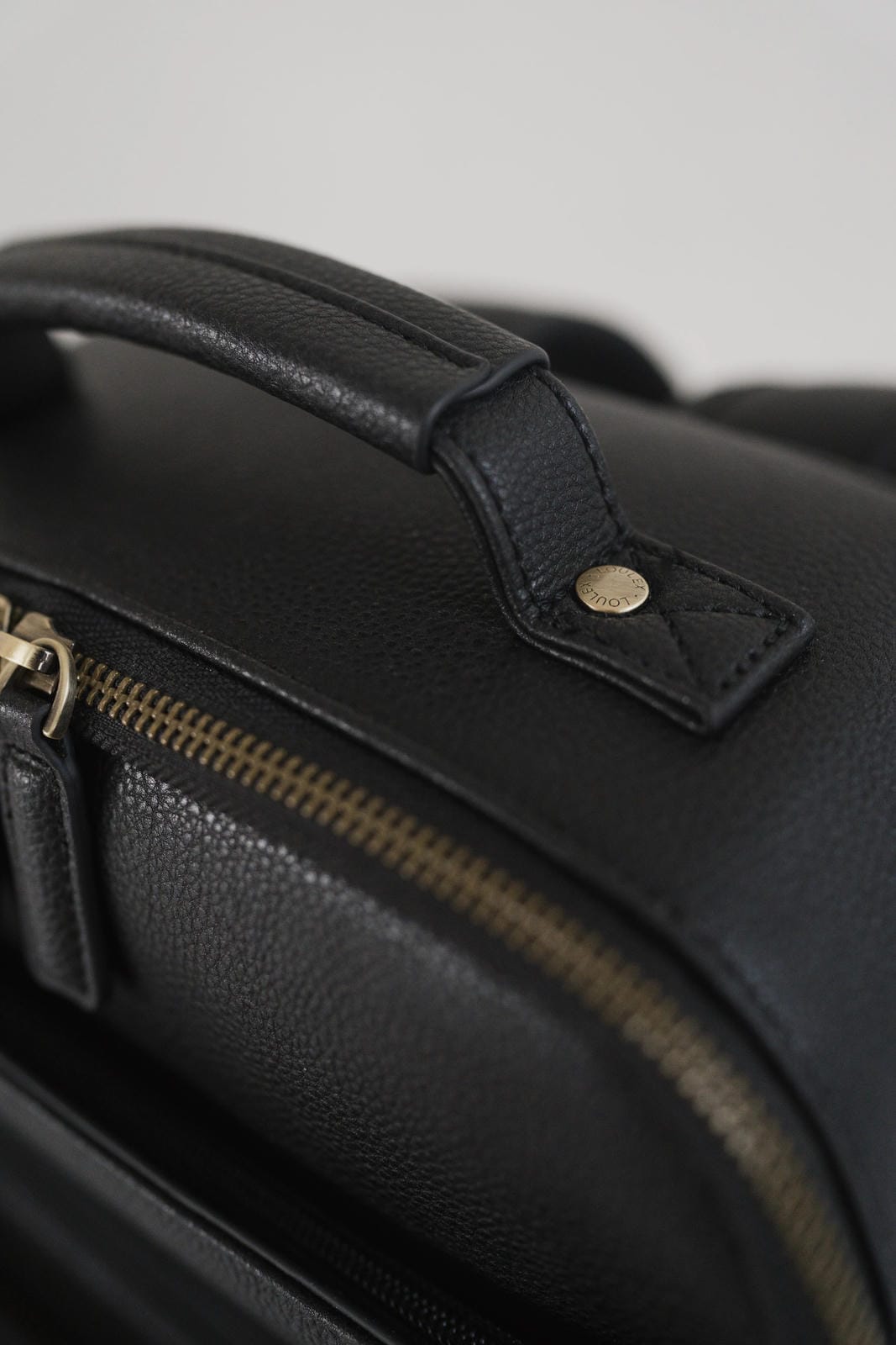 Loulex mini-bag fotobatoh 13,7 l černý
