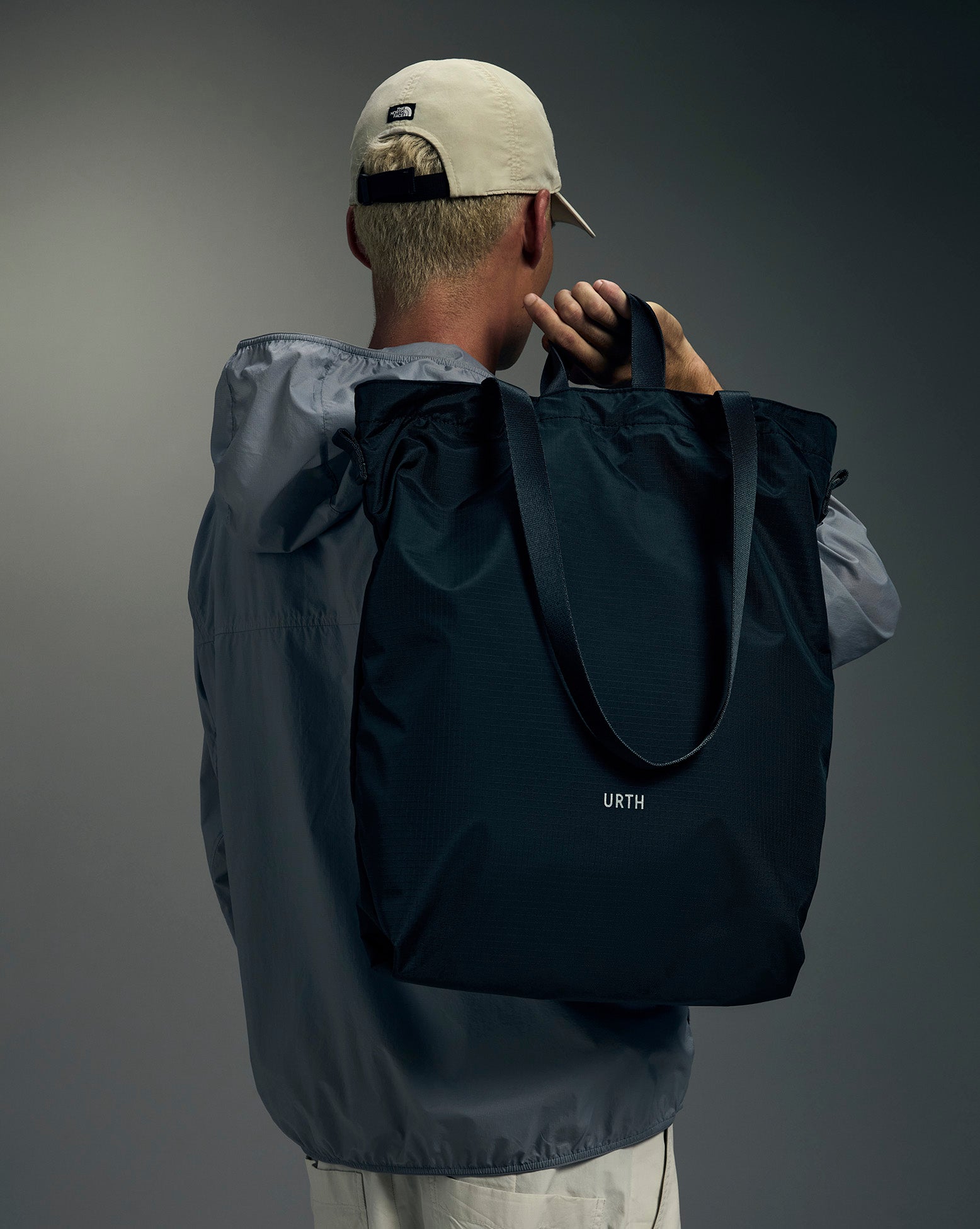 Urth Aerolite Tote brašna 22l na notebook