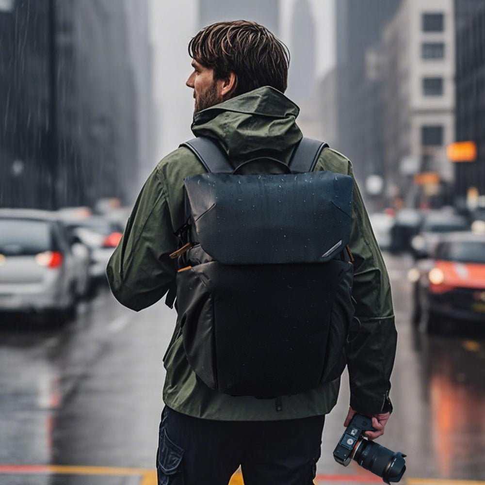 PGYTECH OneGo 2 fotobatoh 20L matte black zadní přístup