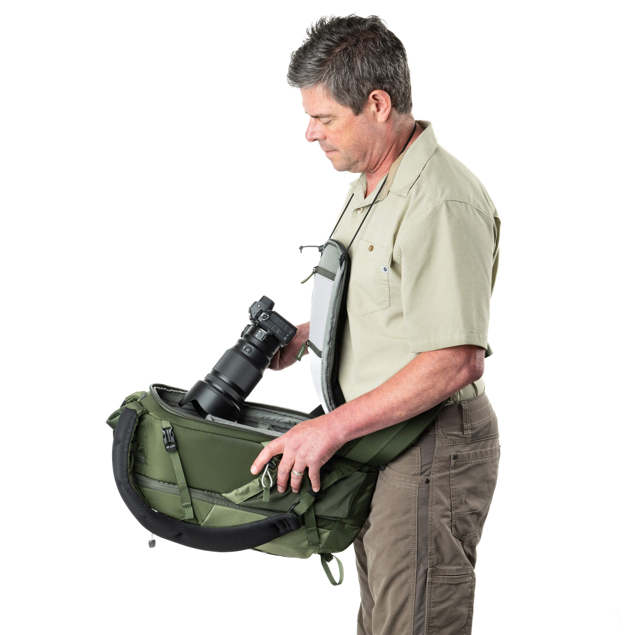 ThinkTank BackLight 18L fotobatoh 18 l zadní přístup