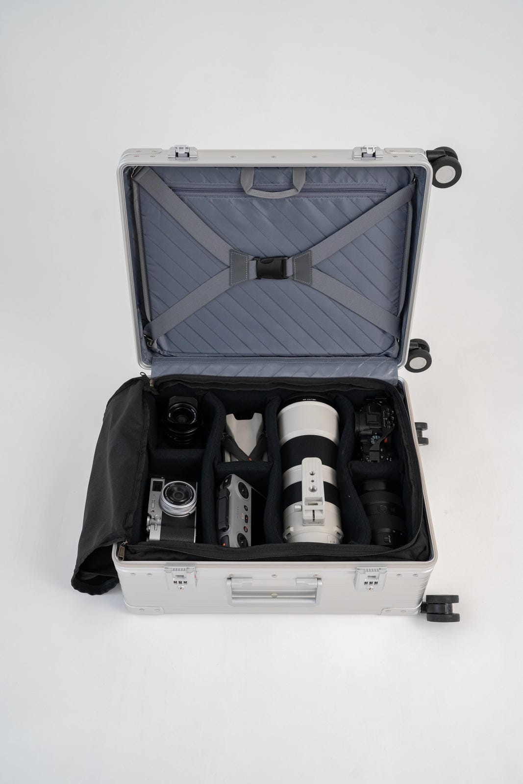 Loulex Aleon 21 Traveler fotokufr hliníkový 46 l