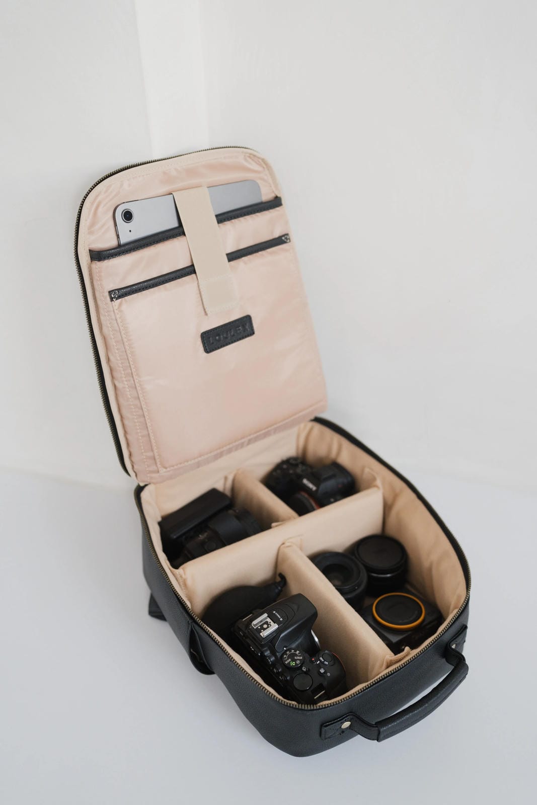 Loulex mini-bag fotobatoh 13,7 l černý
