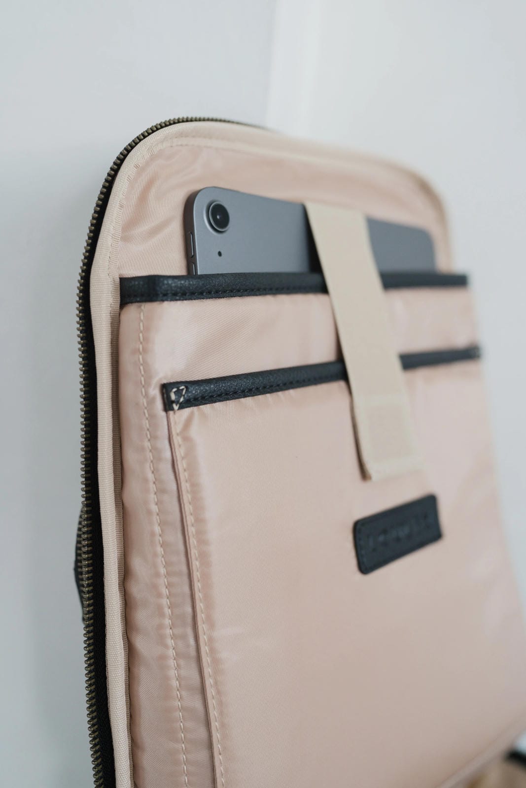 Loulex mini-bag fotobatoh 13,7 l černý