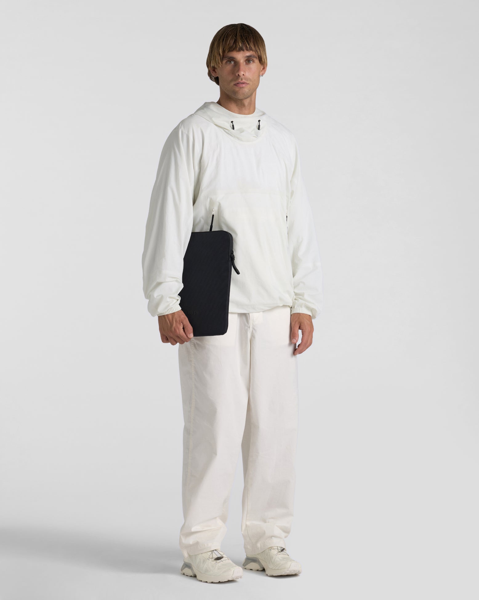Urth Naos 13/14 pouzdro na notebook Moss nepromokavé