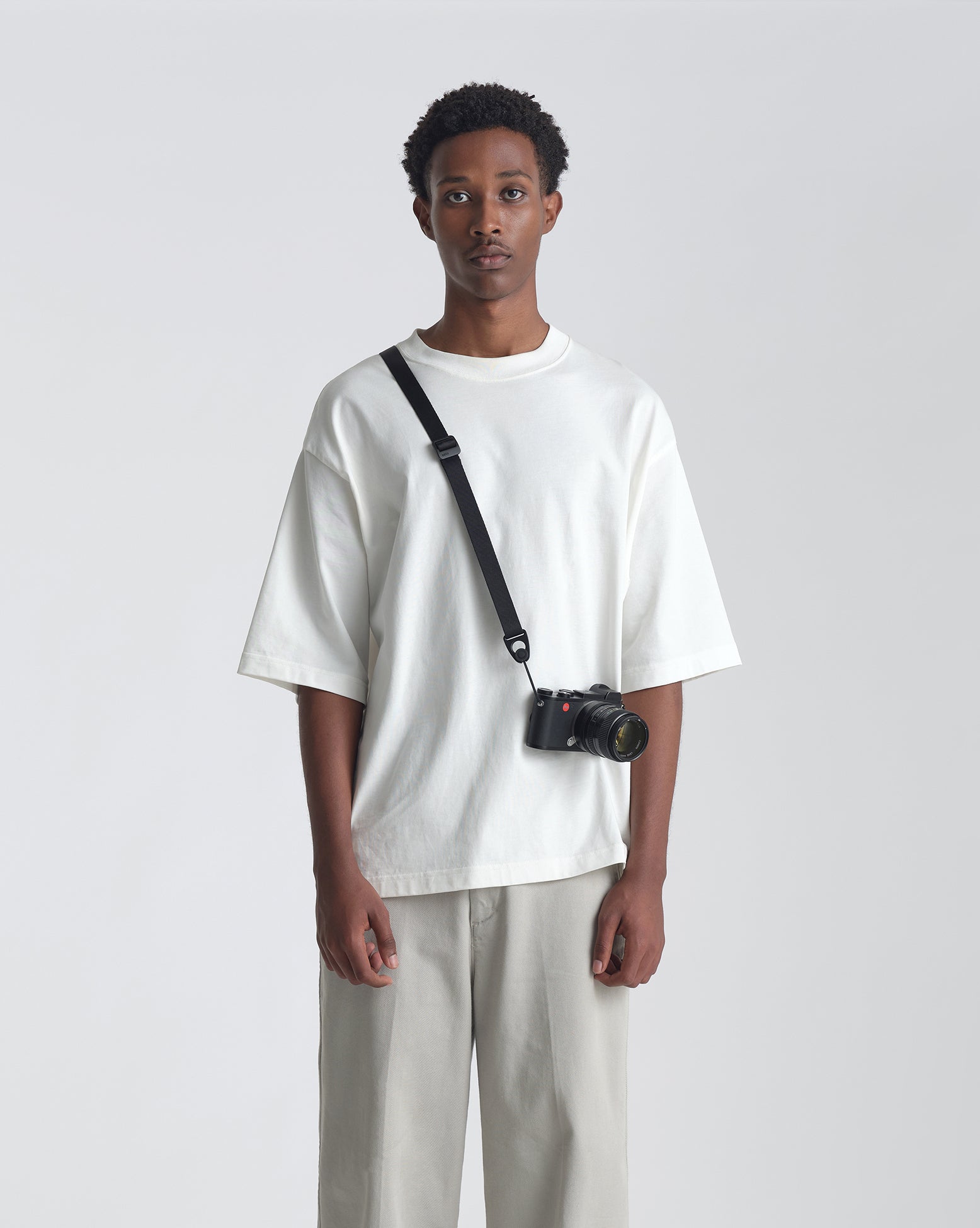 Urth Core Slim popruh na fotoaparát Onyx 20mm