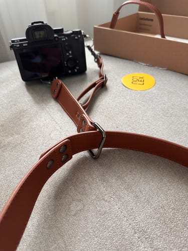 Loulex Crossbody popruh na fotoaparát černý do 150 cm