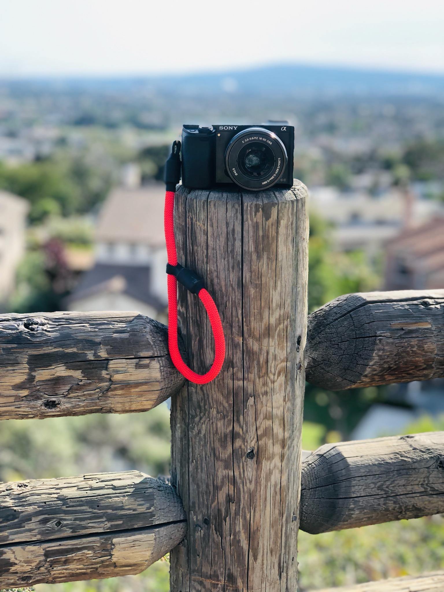 Hoodman Wrist Strap poutko na zápěstí černé