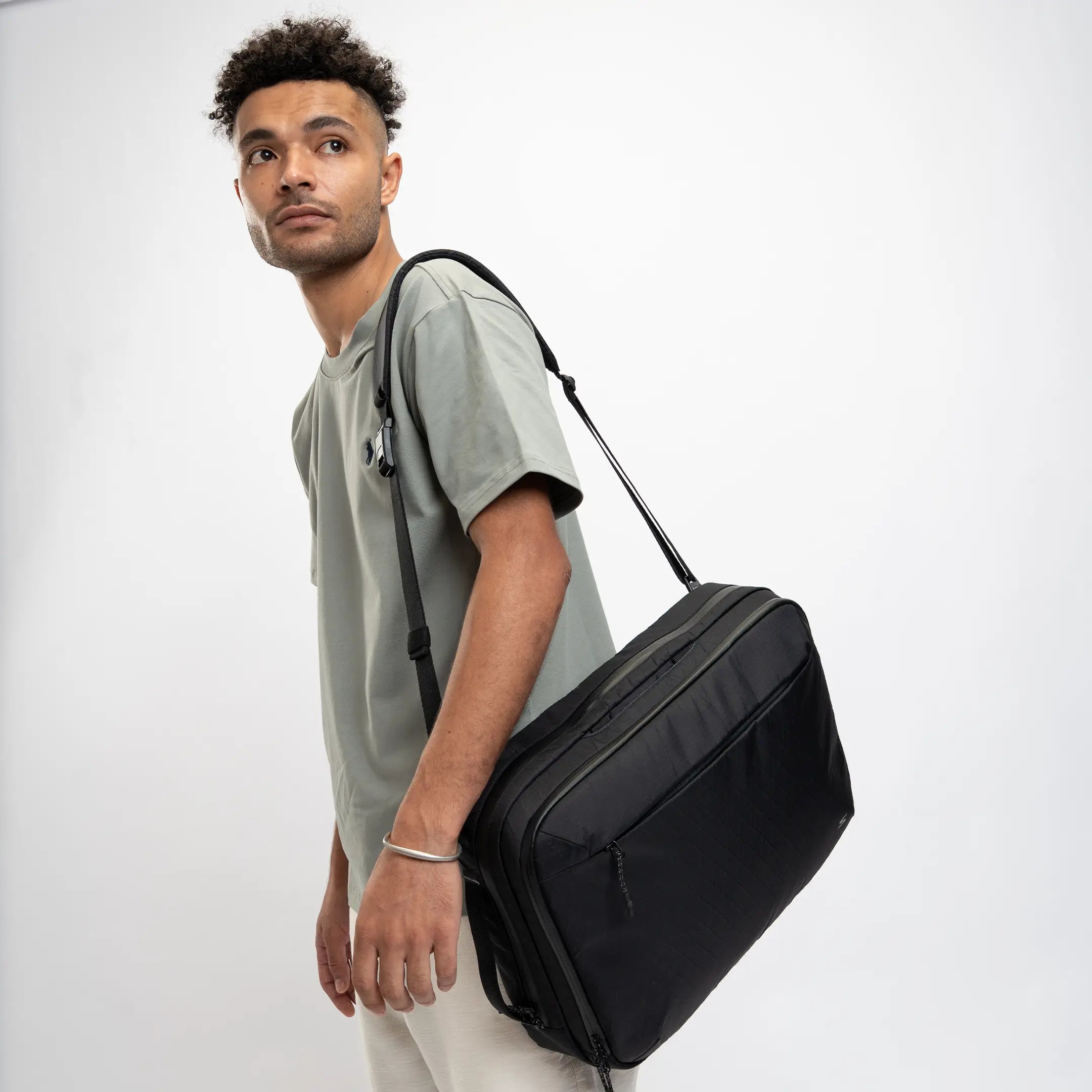Sakk Flexform 3-Way brašna na notebook 16" černá