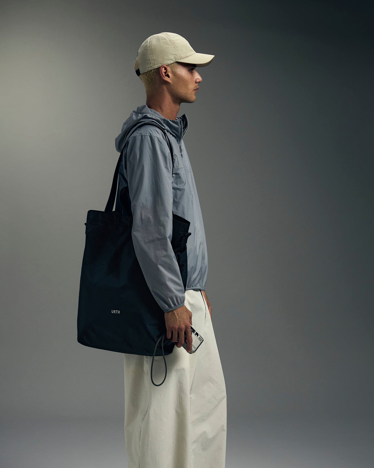 Urth Aerolite Tote brašna 22l na notebook