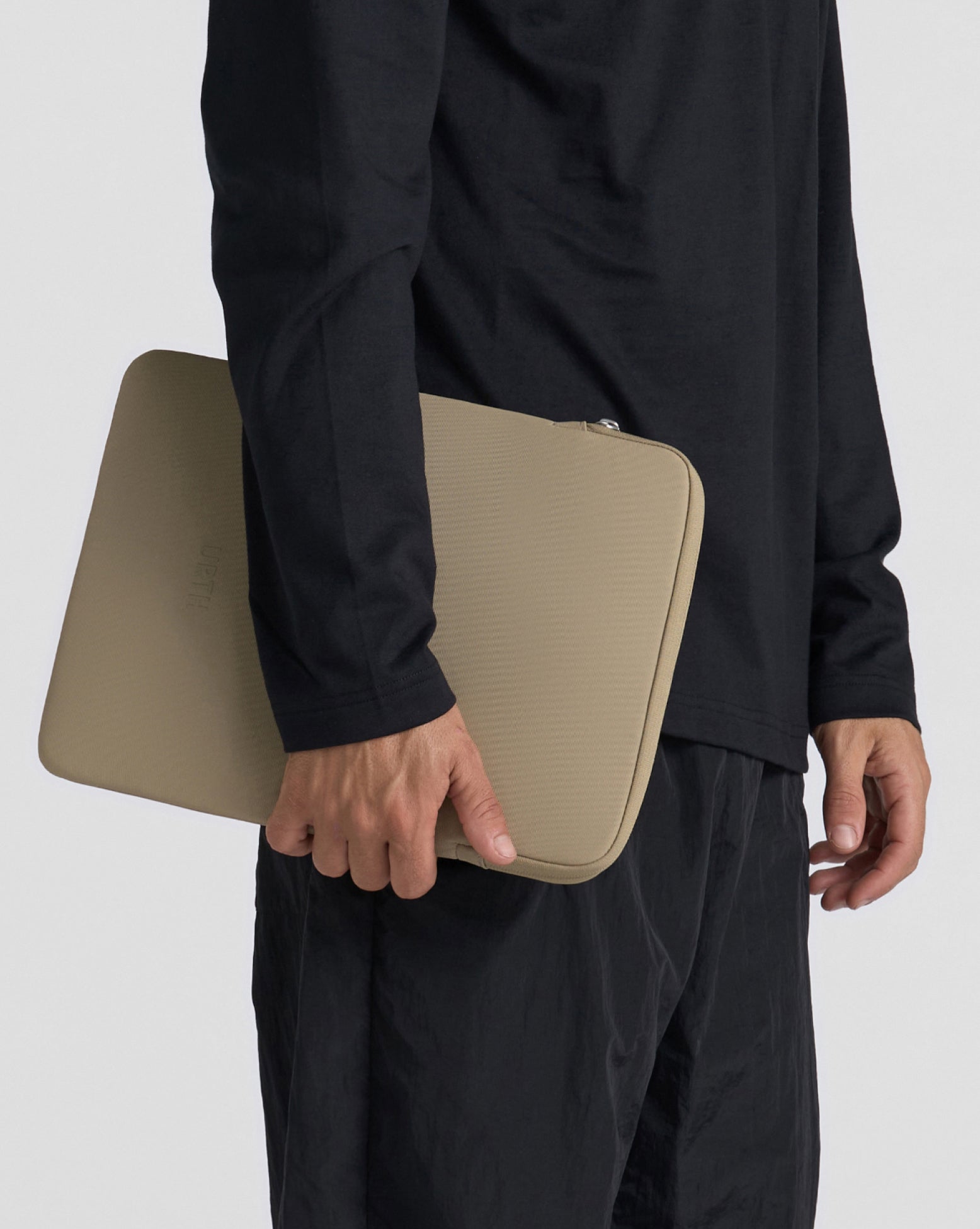 Urth Naos 13/14 pouzdro na notebook Moss nepromokavé