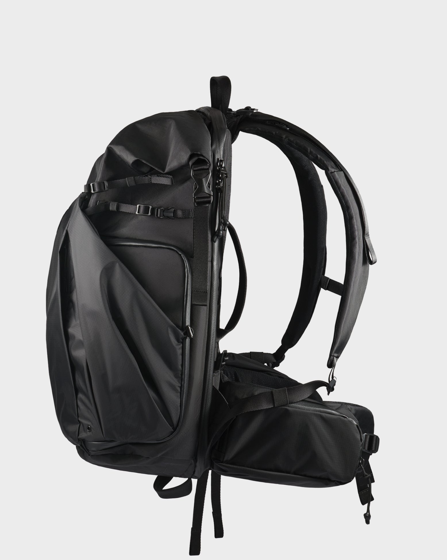 Urth Helios batoh 40L outdoor rozšířitelný