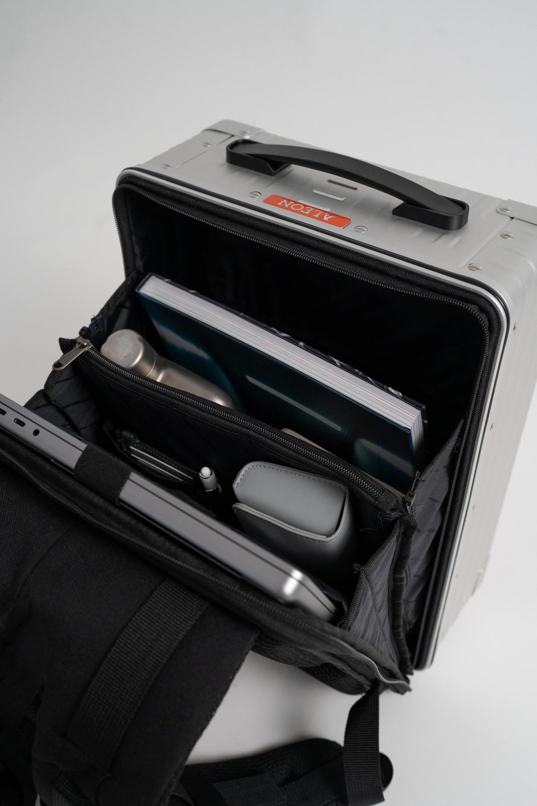 Loulex Aleon 16" hybridní fotobatoh hliníkový 12 l